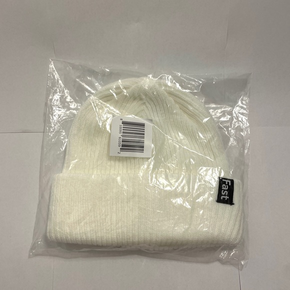 NWT Fast Brand White cuffed beanie. OS. UNISEX. - Picture 3 of 4